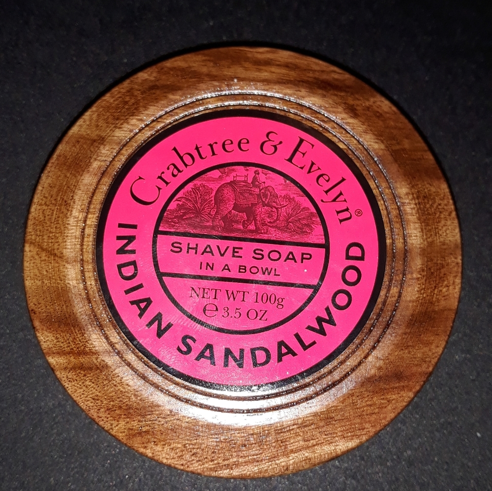 Crabtree & Elevlyn Indain Sandlewood shave soap